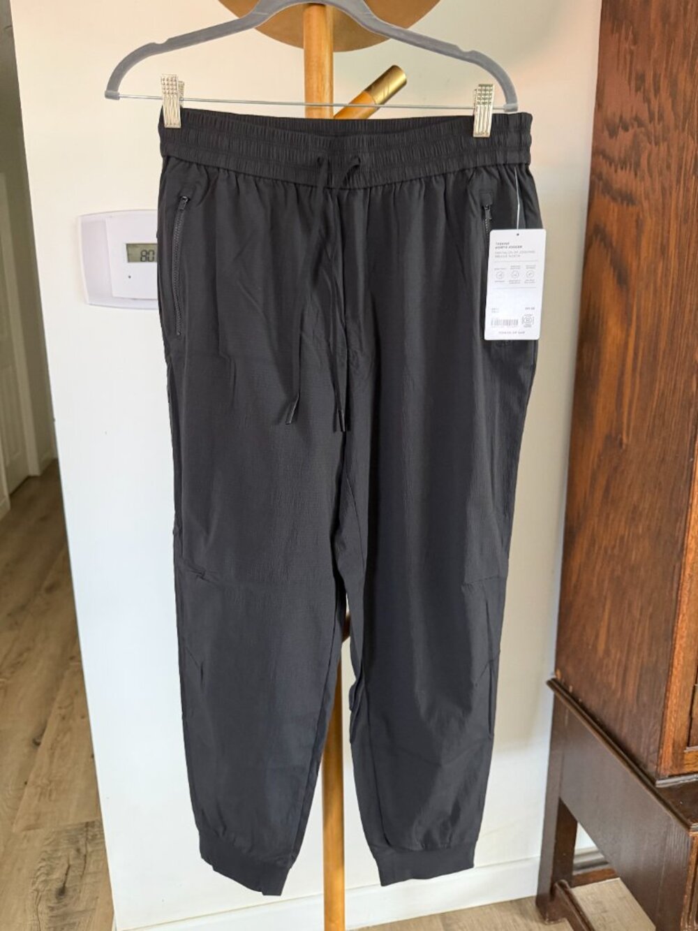 Athleta Trekkie North Jogger pant sweatpants black medium nwt